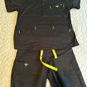 Scrub set. Med Couture.